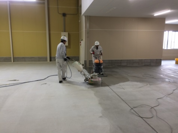 浸透性コンクリート床表面強化仕上工法「シールハード」